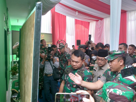 Pemkot Jakbar dan TNI AD Bersinergi Perbaiki Rumah Warga 