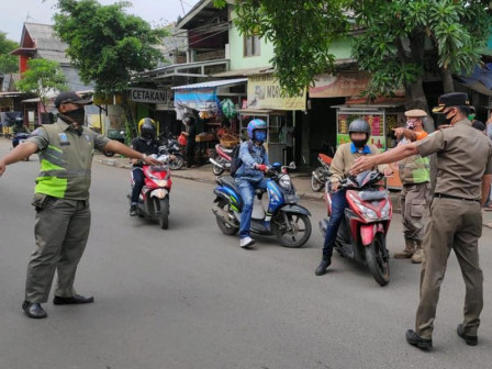  16 Warga Terjaring Operasi Tertib Masker di Kelurahan Semper Barat 