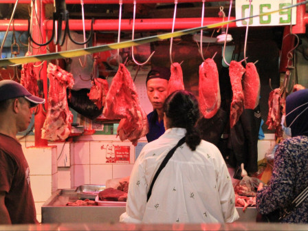 Penjualan Daging Sapi dan Ayam di Pasar Santa Terus Meningkat 