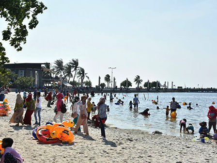 Kawasan Pantai Masih Favorit bagi Pengunjung di Ancol 