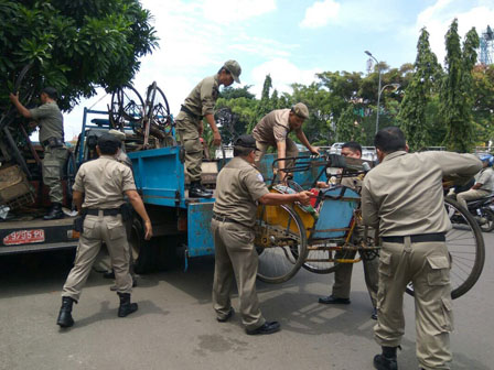 Becak di Johar Baru Kembali Ditertibkan