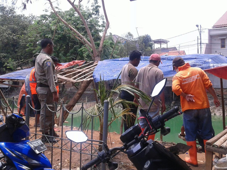 Gunakan Kali, Pemancingan di Rawamangun Dibongkar