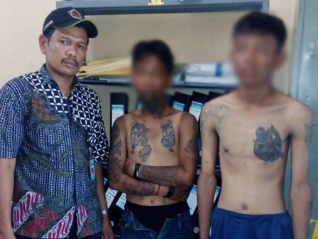 Meresahkan, Dua Anak Punk Diamankan di Metromini