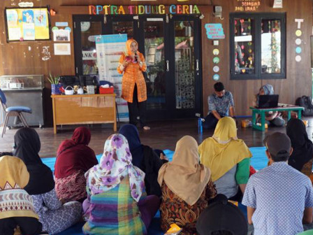  Sudin LH Lakukan Pembinaan Kampung Iklim di Pulau Tidung	