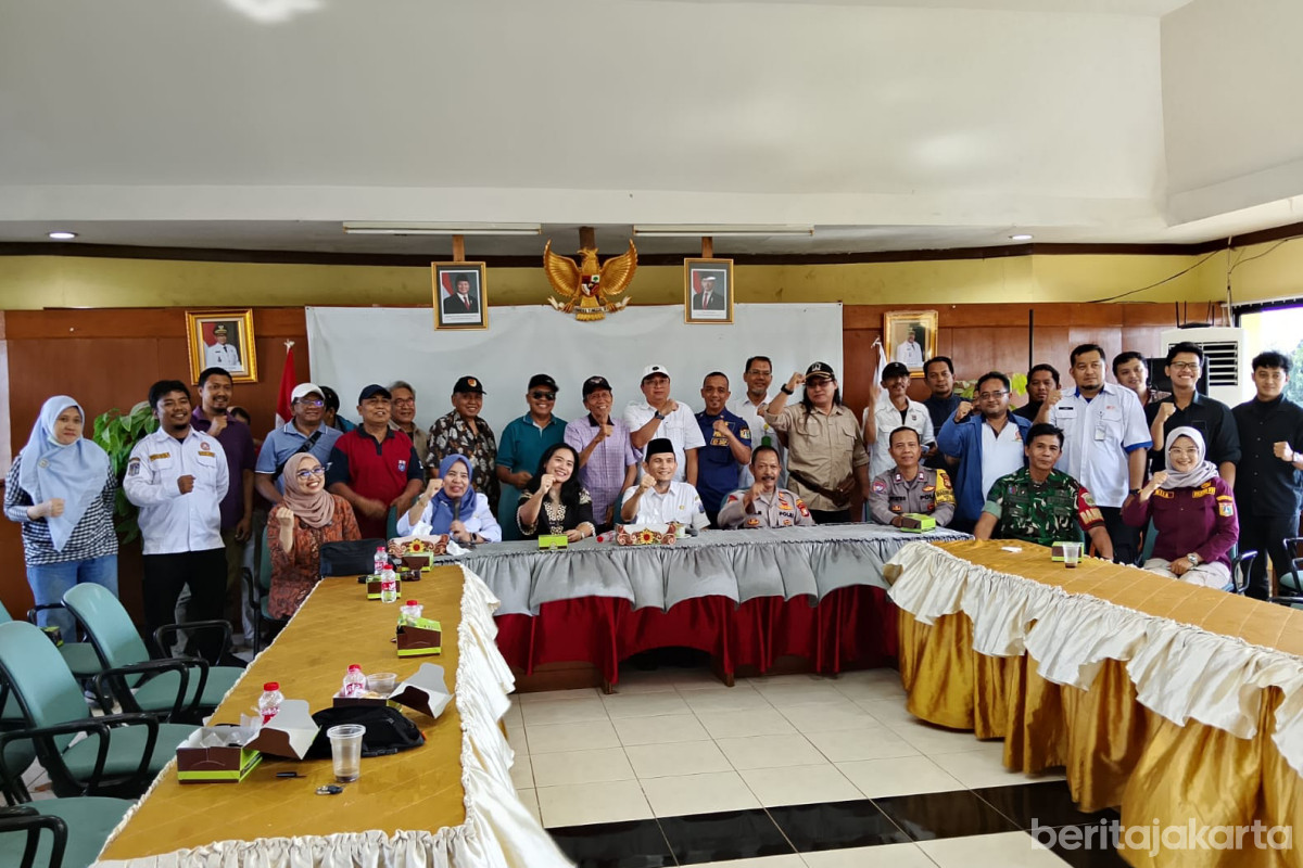 Jajaran Kelurahan Jati, Kecamatan Pulogadung melakukan deklarasi damai bersama unsur tiga pilar
