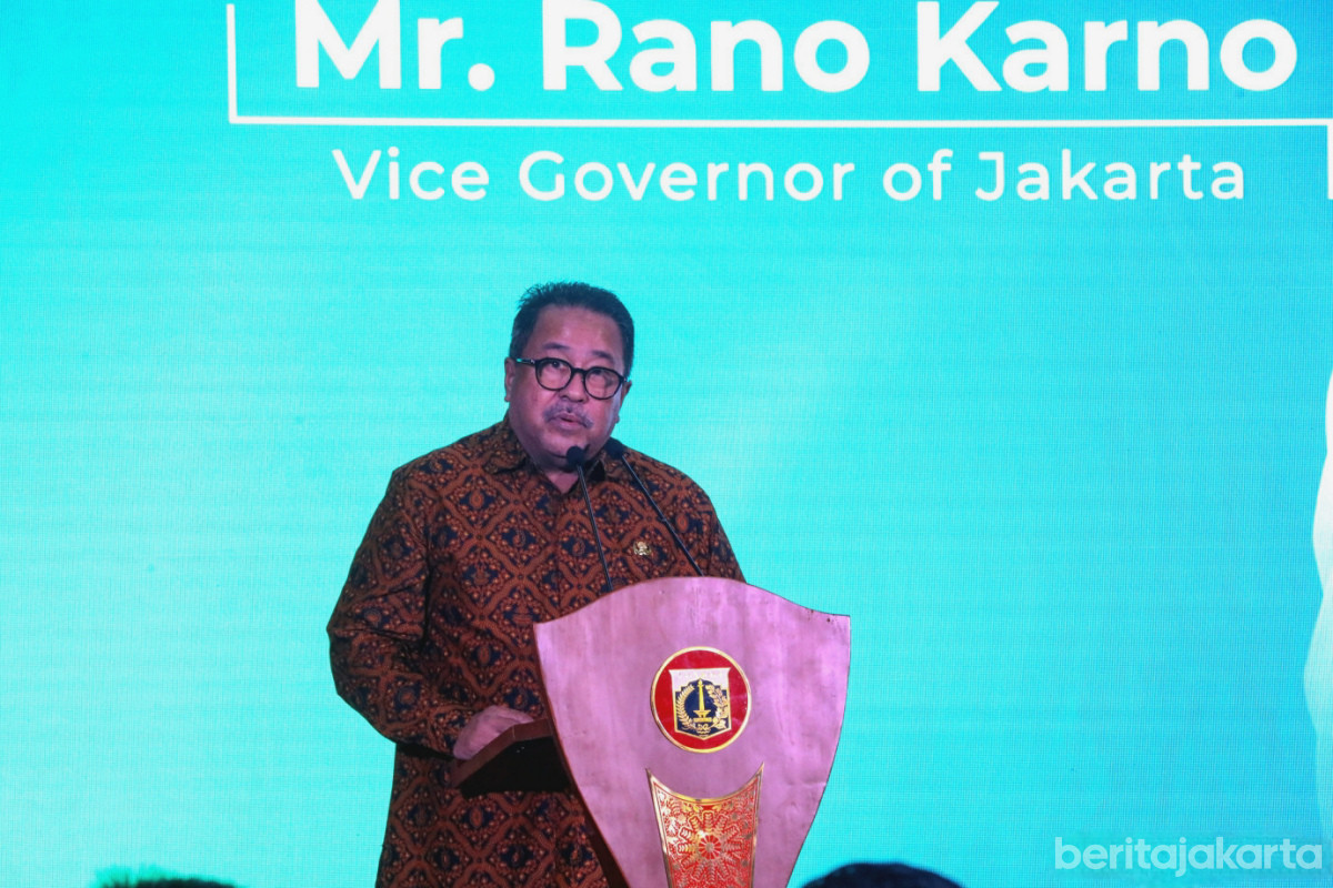 Wagub DKI Jakarta, Rano Karno memberikan sambutan di TOD Forum 2025