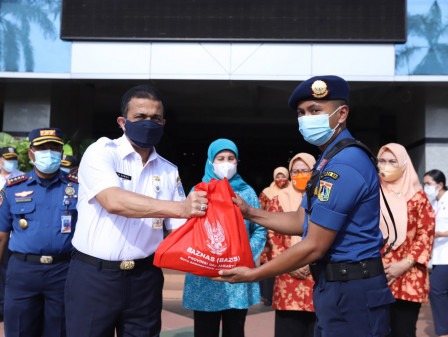  369 Petugas Gulkarmat Terima Bantuan Sosial 