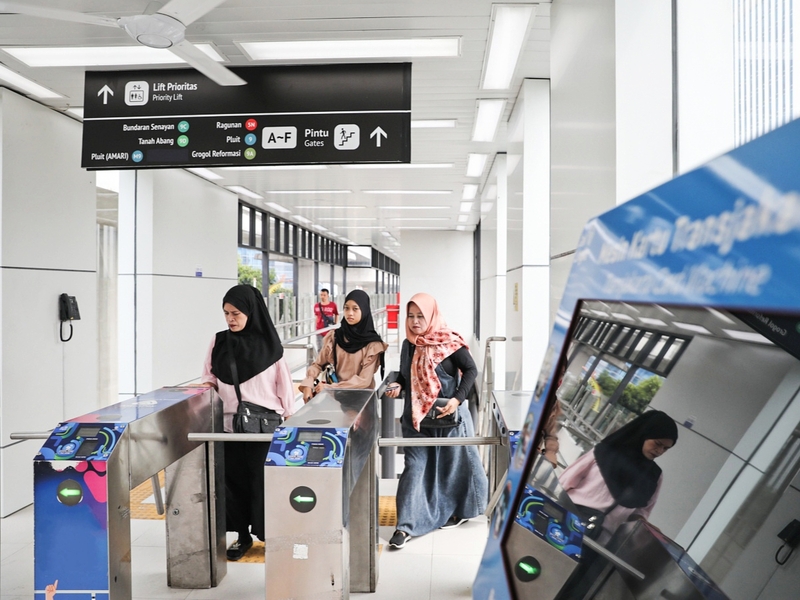 Bukan Hanya ASN, Pemprov DKI Gratiskan Transportasi Umum untuk 15 Golongan Masyarakat
