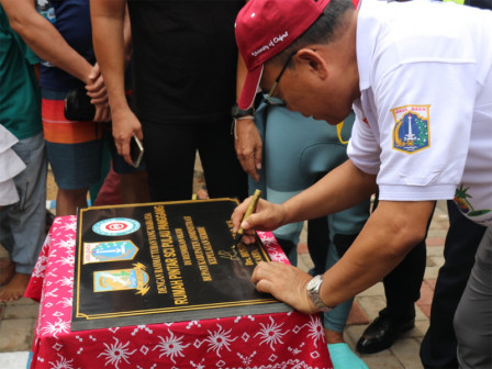 Warga Pulau Panggang Mendapat Bantuan Pembangunan Rumah Pintar