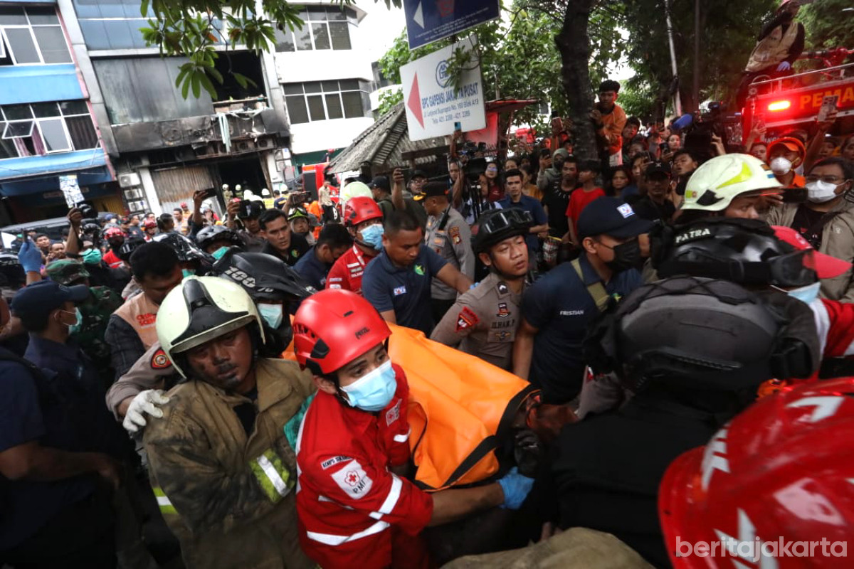 22 Jenazah Korban Kebakaran Ruko di Cempaka Baru Telah Dievakuasi