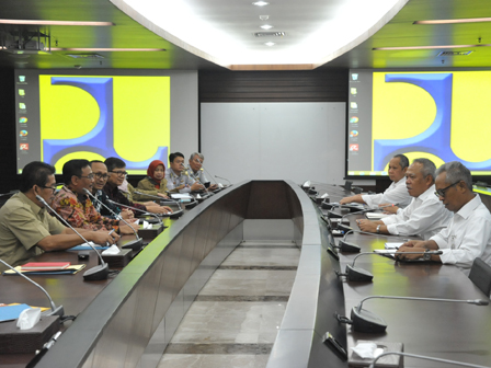 Gubernur Gelar Rapat dengan Menteri PUPR