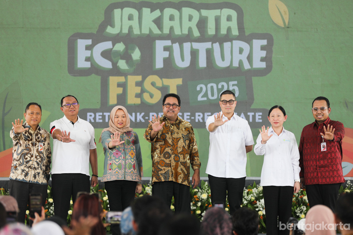 Rano saat meresmikan pembukaan Jakarta Eco Future Fest 2025