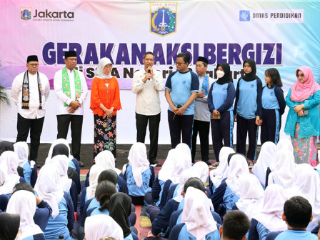  Kunjungi SMAN 32 Jakarta, Heru Ingatkan Pentingnya Gizi Seimbang