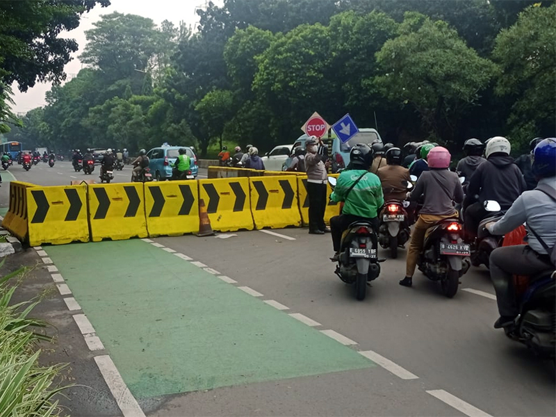 Pengendara Diimbau Hindari Jalan DI Panjaitan Ruas Cawang-Kebon Nanas