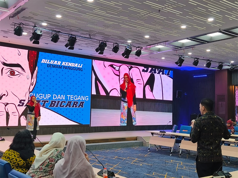  Diskominfotik DKI Gelar Pelatihan Public Speaking di Balai Kota