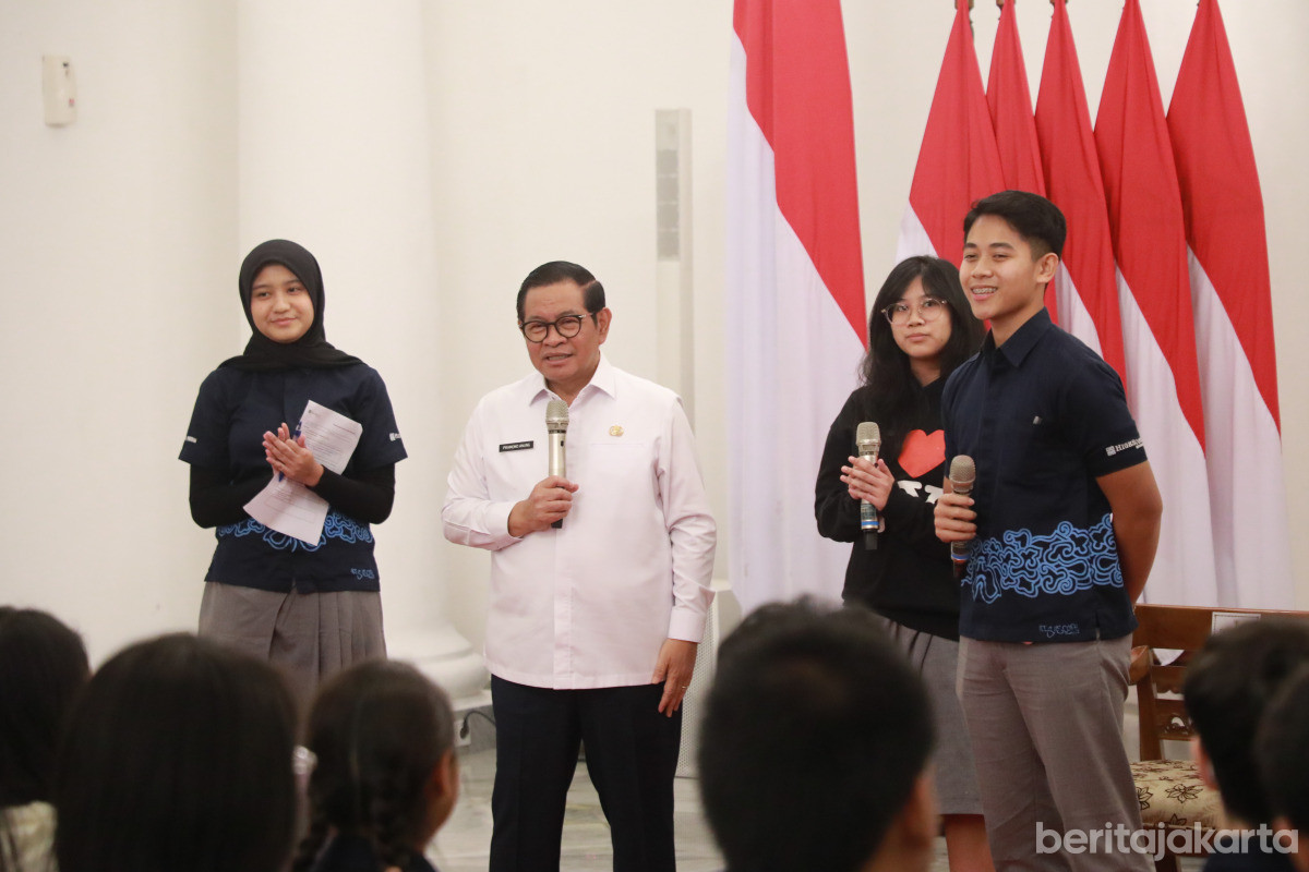Beri Motivasi ke Siswa HighScope, Pramono Ingatkan Agar Bermimpi Besar