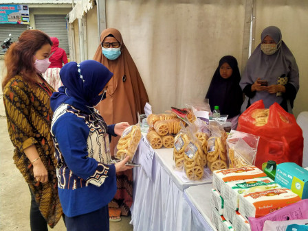  30 Pelaku UKM Ikuti Bazaar di Pasar Embrio Makasar 