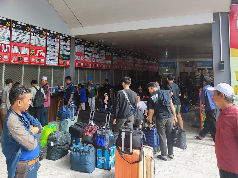 Terminal Kalideres Sudah Ramai Pemudik