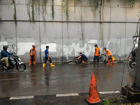 Panel Listrik Dicuri Penyebab Underpass Pondok Indah Tergenang