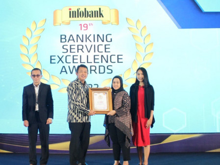 Bank DKI Raih Penghargaan Infobank Banking Service Excellence 2022