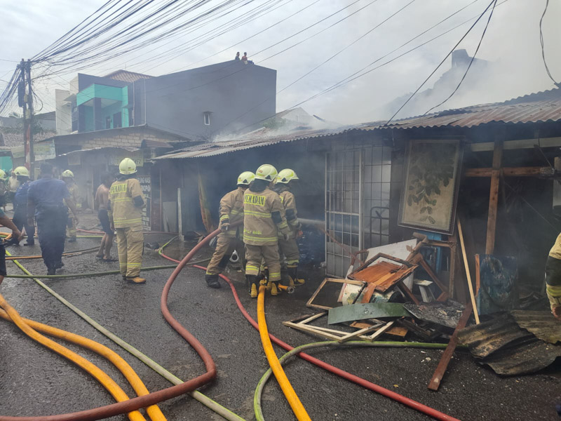 Kebakaran di Dua Lokasi di Jaksel Dapat Dipadamkan 