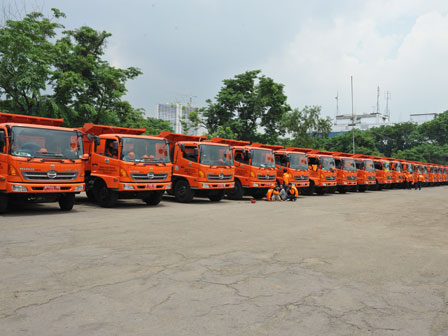 Pemkot Jakbar Butuh 90 Mobil Kebersihan