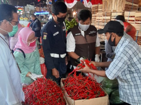 Komoditas Buah dan Sayur di Pasar Kramat Jati Diawasi Secara Rutin