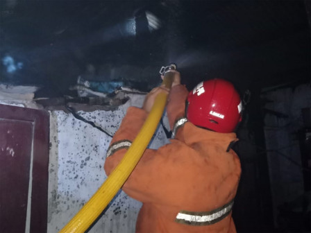  Kebakaran Sebuah Rumah di Pulau Tidung Berhasil Dipadamkan 