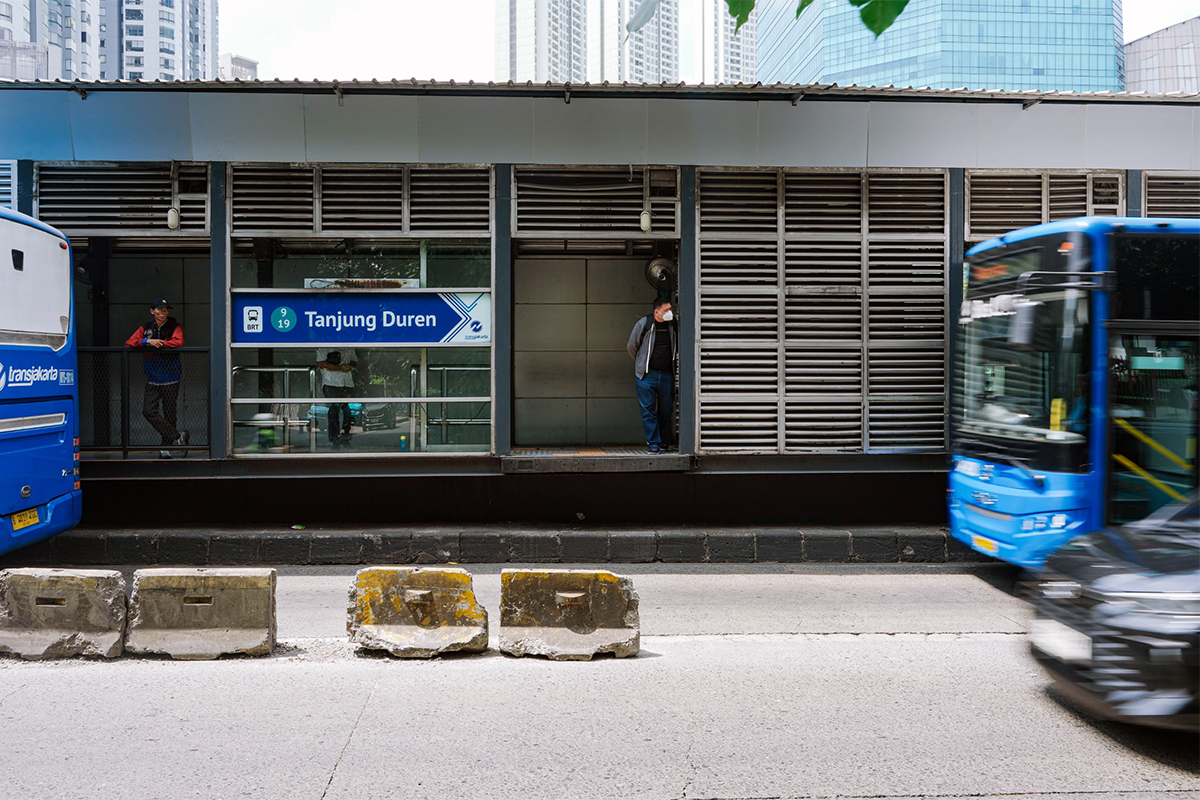 Halte Tanjung Duren kembali beroperasi