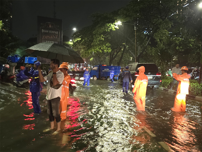 https://multimedia.beritajakarta.id/photo/2014_508c75c8507a2ae5223dfd2faeb98122/Komisi D Dukung Upaya Pemprov DKI Atasi Dampak Cuaca Ekstrem