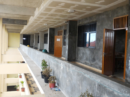 Pengerjaan Lanjutan Gedung SMPN 112 Rampung Akhir Tahun