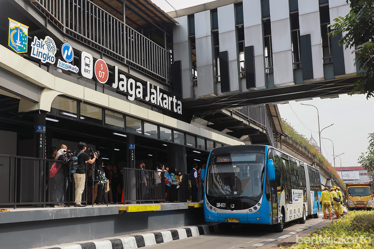 Halte Senen Sentral resmi berganti nama jadi Halte Jaga Jakarta