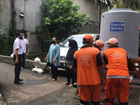 Warga Kelurahan Gunung Gunakan Cara Unik Kumpulkan Beras