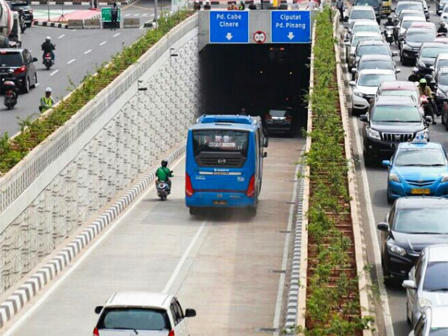 Empat Petugas Sudinhub Jaksel Siaga di Underpass Kartini