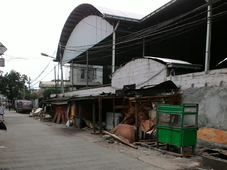  73 Kios di Kampung Melayu Mulai Dibongkar Pemiliknya