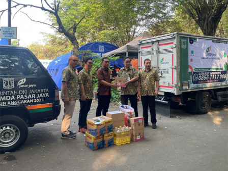 Penyintas Kebakaran Manggarai Dapat Bantuan dari Perumda Pasar Jaya