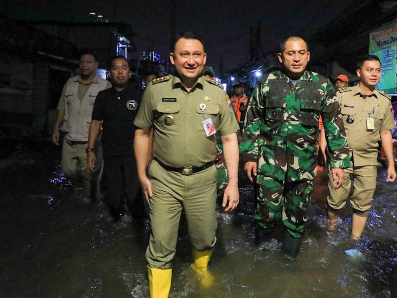 Wali Kota Jakut Blusukan ke Pluit Pastikan Penanganan Rob Optimal 