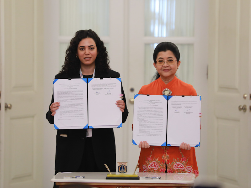 https://multimedia.beritajakarta.id/photo/2014_508c75c8507a2ae5223dfd2faeb98122/Majukan Industri Fashion, Dekranasda DKI Jalin Kerja Sama dengan Ladresse Paris Agency