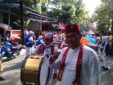 Keseruan Warga Sambut Kedatangan Wagub Hadiri Festival Cempaka Putih 2018