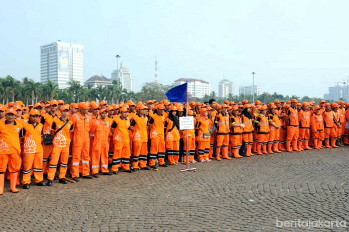 petugas Penanganan Prasarana dan Sarana Umum (PPSU) 