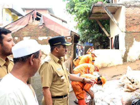 Wali Kota Jaktim Tinjau Lokasi Terdampak Banjir di Cawang