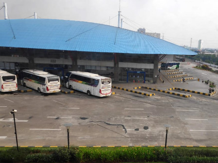  Selama PSBB, 6.458 Penumpang Menaiki Bus dari Terminal Pulogebang