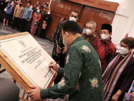 Serahkan IMB Gereja dI Duri Selatan, Gubernur Anies Pastikan Kesetaraan dan Keadilan Tumbuh di Jakar
