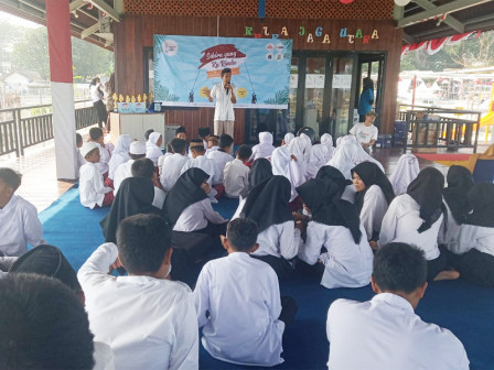 Jejak Seribu Gelar Edukasi Literasi di RPTRA Jaga Utara