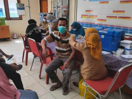 Puskesmas Kecamatan Cilincing Fokuskan Vaksinasi COVID-19 Bagi Warga di Permukiman RW Padat Penduduk