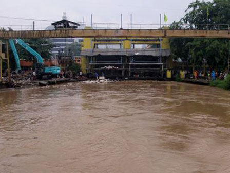 Tiga Pintu Air di Jakarta Siaga 3