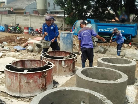 Pembuatan Buis Beton Untuk Sumur Resapan Dipercepat 