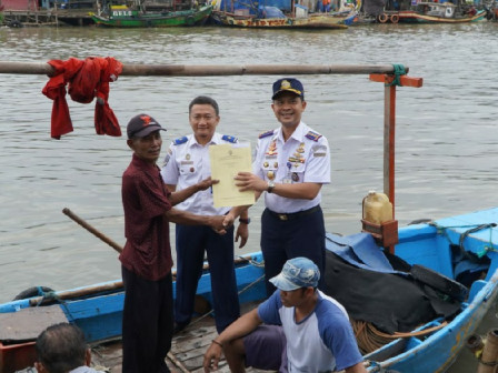 35 Nelayan Tradisional di Cilincing Terima Pas Kecil Kapal