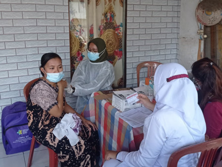  32 Warga Sasaran Ikut Vaksin COVID-19 di Kampung Kali Gendong Kelurahan Rorotan 