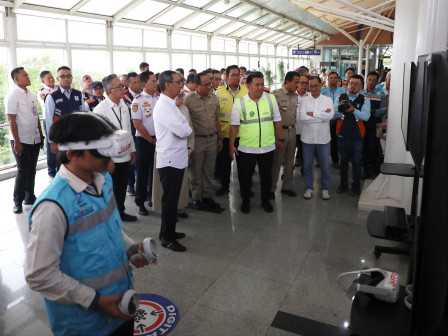 Pj. Gubernur Heru, Apresiasi, Pembangunan, LRT Jakarta, Fase 1B